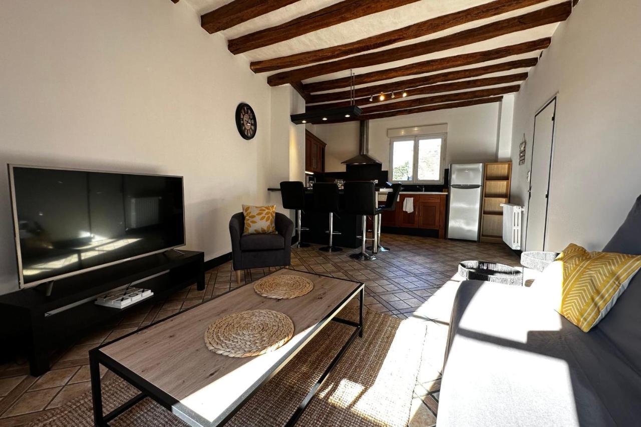 Charming Apartment Close To The Center Of Blere Exterior photo